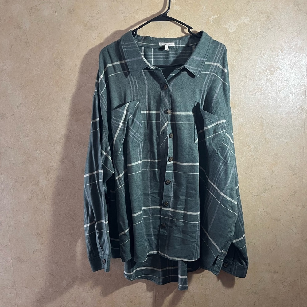 Green Plaid Button-Up Shirt